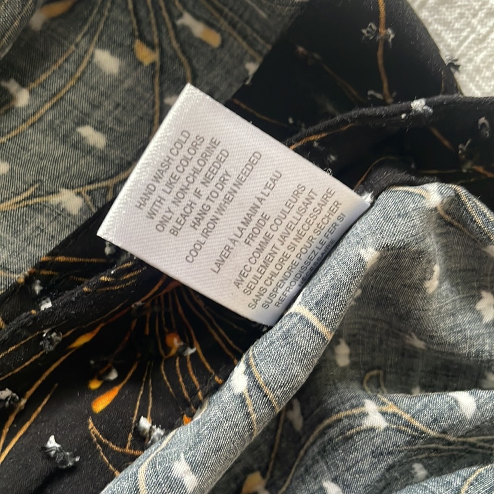DR2 Black Floral Print Top - Picture 7 of 7